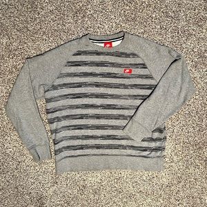 Nike Men’s Grey Crewneck
